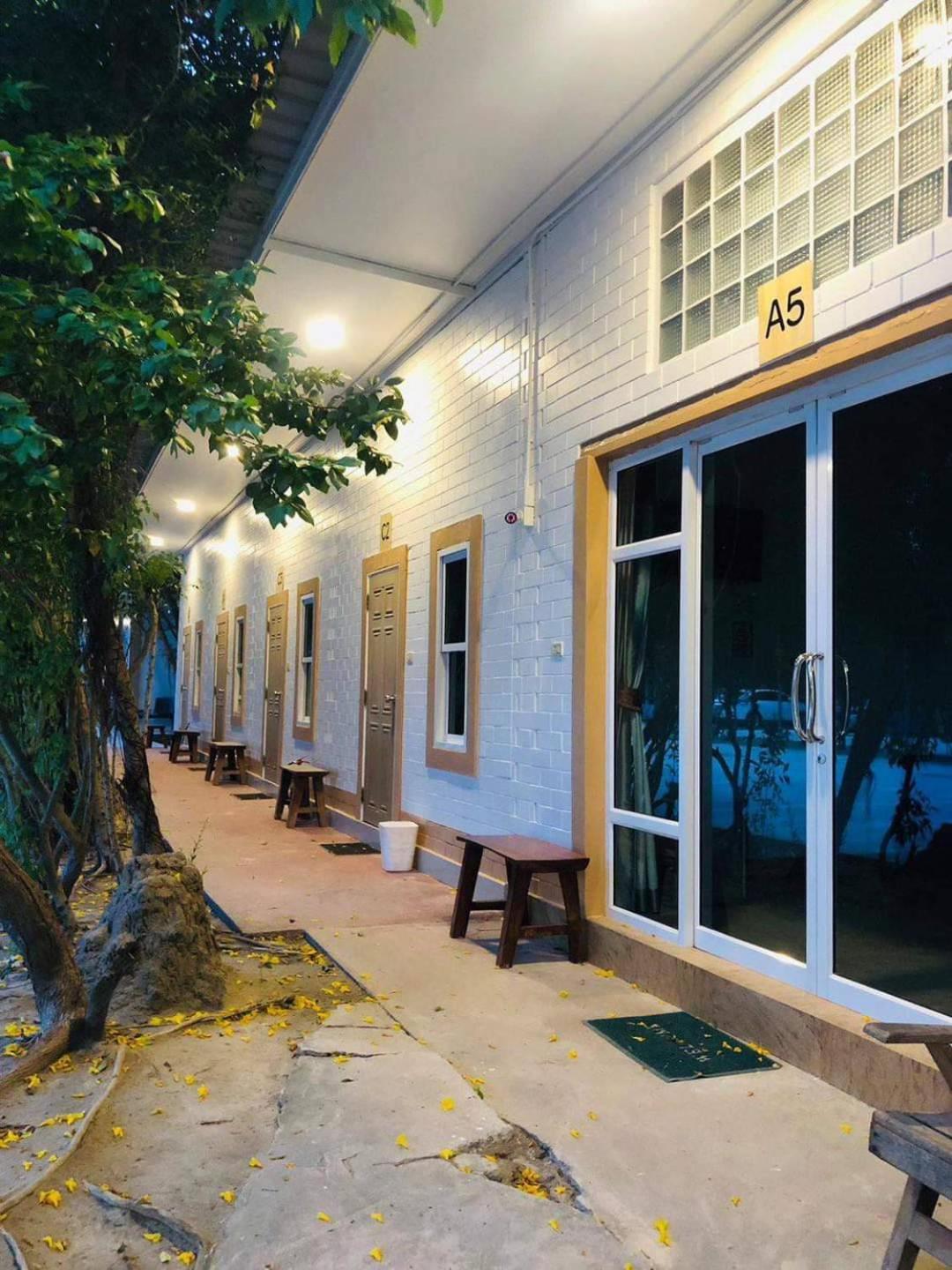Three Bays Resort Prachuap Khiri Khan Ngoại thất bức ảnh