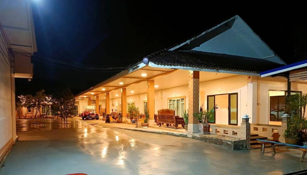 Three Bays Resort Prachuap Khiri Khan Ngoại thất bức ảnh