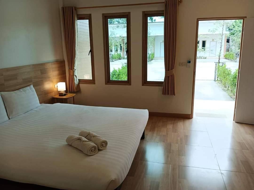 Three Bays Resort Prachuap Khiri Khan Ngoại thất bức ảnh